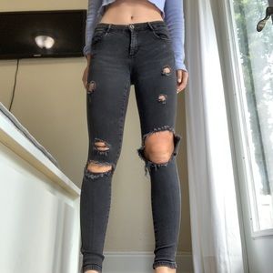 Black ripped skinny jeans